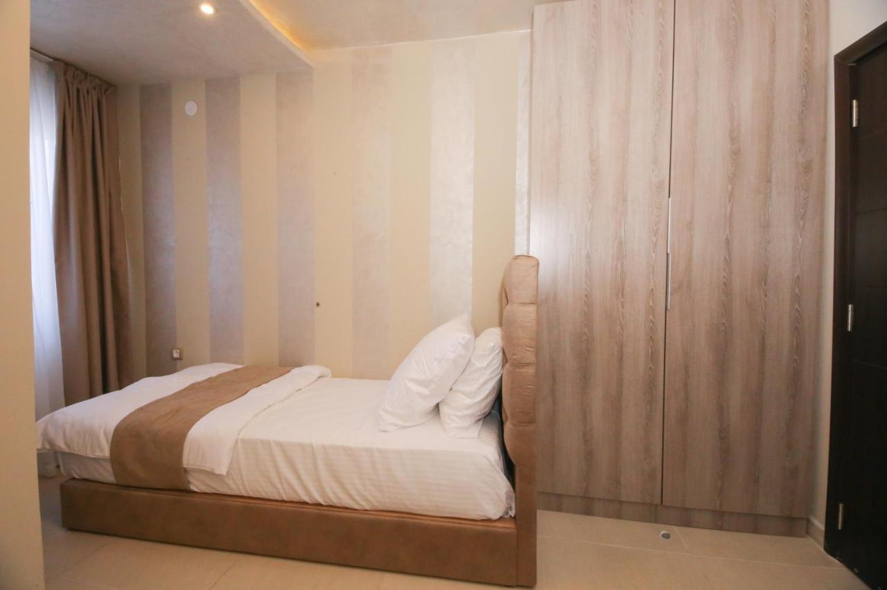 Hotel Bajadera Lux Belgrado Esterno foto