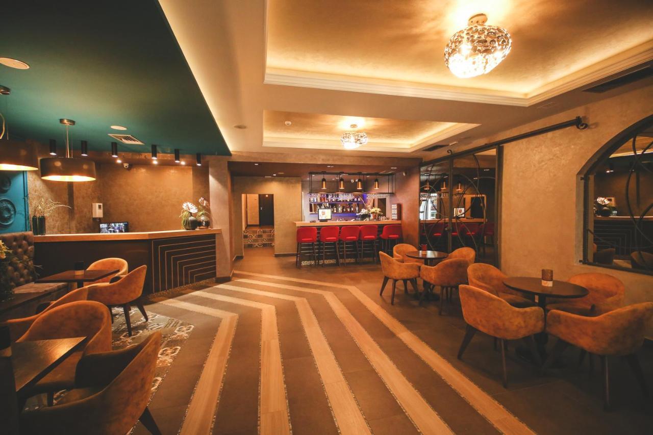 Hotel Bajadera Lux Belgrado Esterno foto