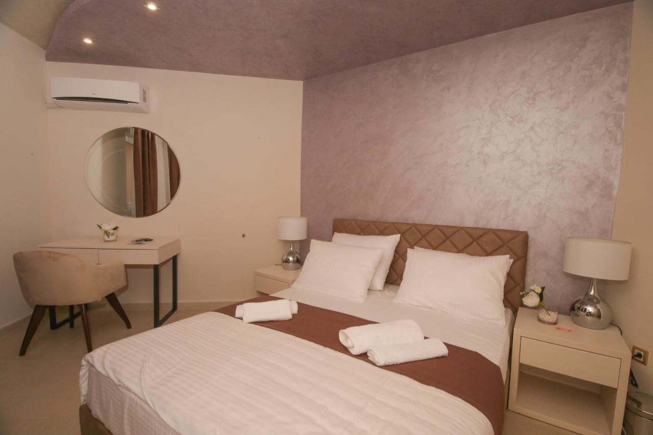 Hotel Bajadera Lux Belgrado Esterno foto