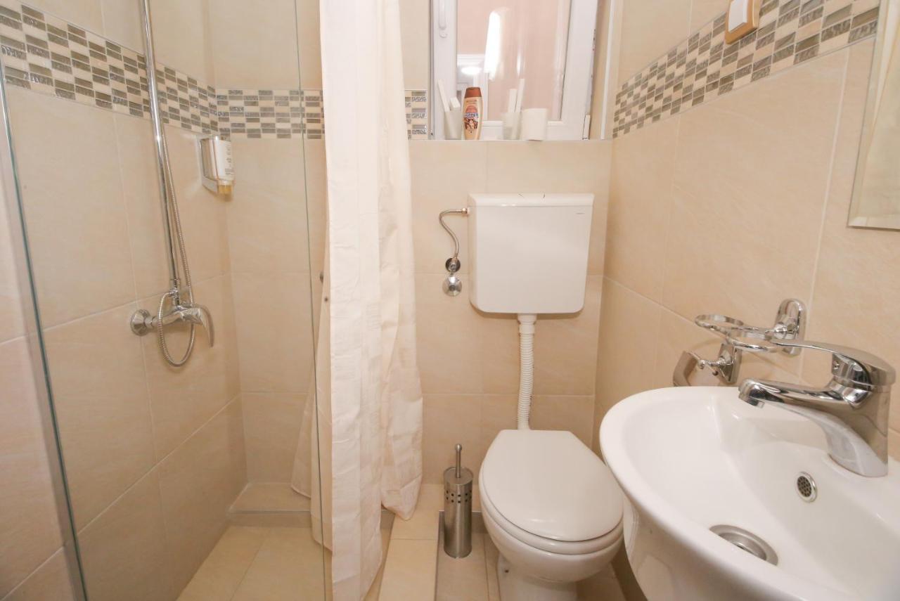 Hotel Bajadera Lux Belgrado Esterno foto